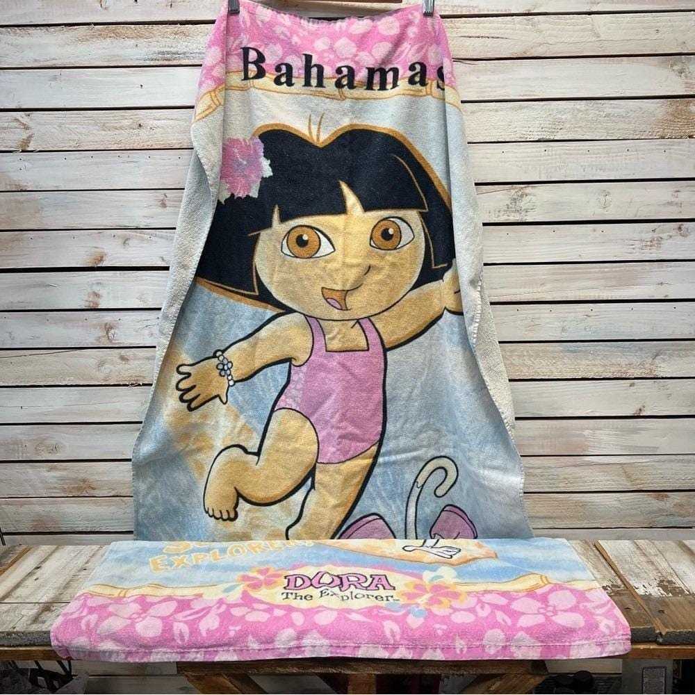 Dora The Explorer Beach Towel Bahamas Nickelodeon Cartoon Pool Pink